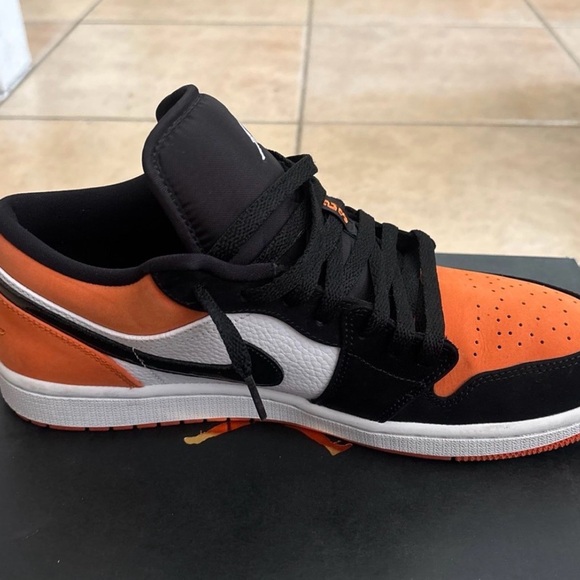 Nike Air Jordan 1 Low Starfish Black Toe(Size 10.5 Men) - Picture 7 of 9